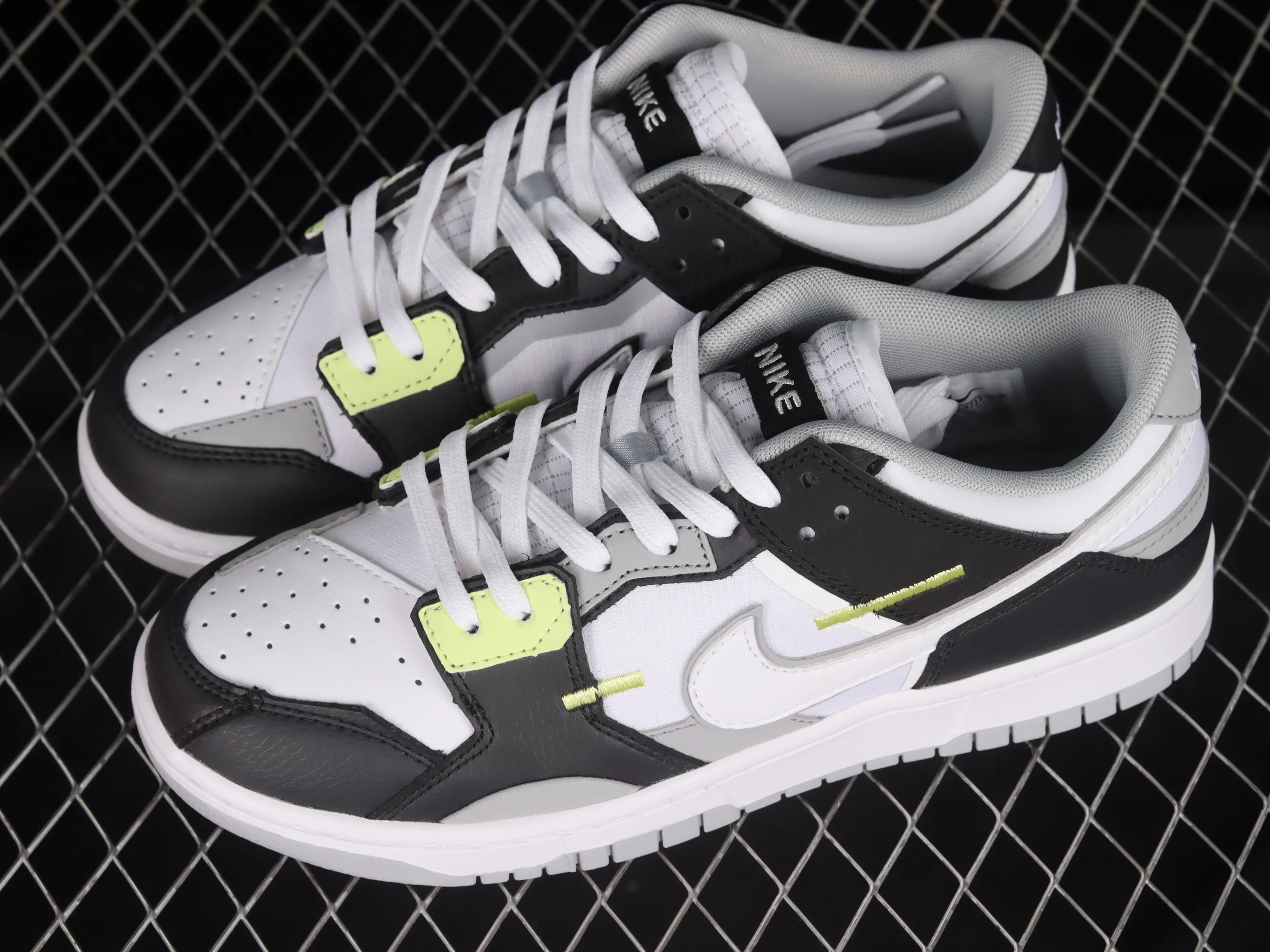 All Categories Nk SB Dunk Series Nk SB Dunk Low Low-top Skateboard Shoes Nk Dunk Scrap "Wolf Grey" Wolf Gray Stitched Low-top Skateboard Shoes DC9723-001